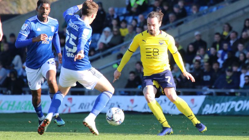 nhan-dinh-oxford-vs-ipswich-ngay-29-11